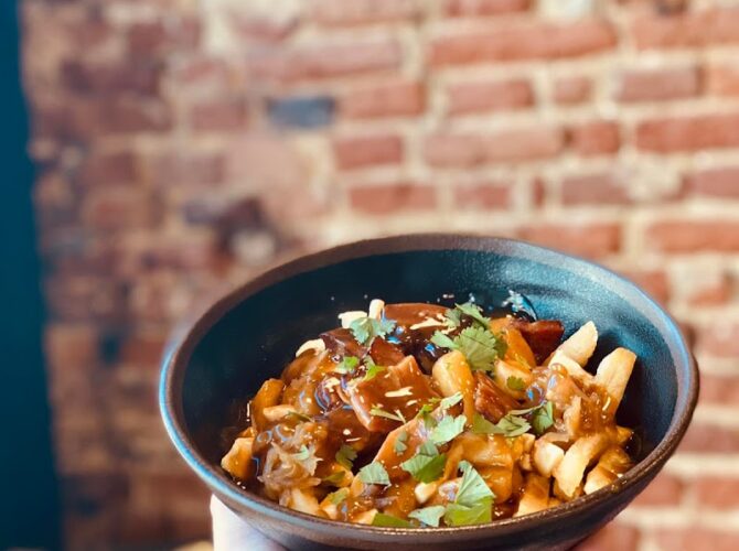 Restaurant La Frite Canadienne à Cambrai, France