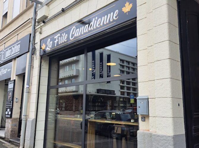 Restaurant La Frite Canadienne à Cambrai, France