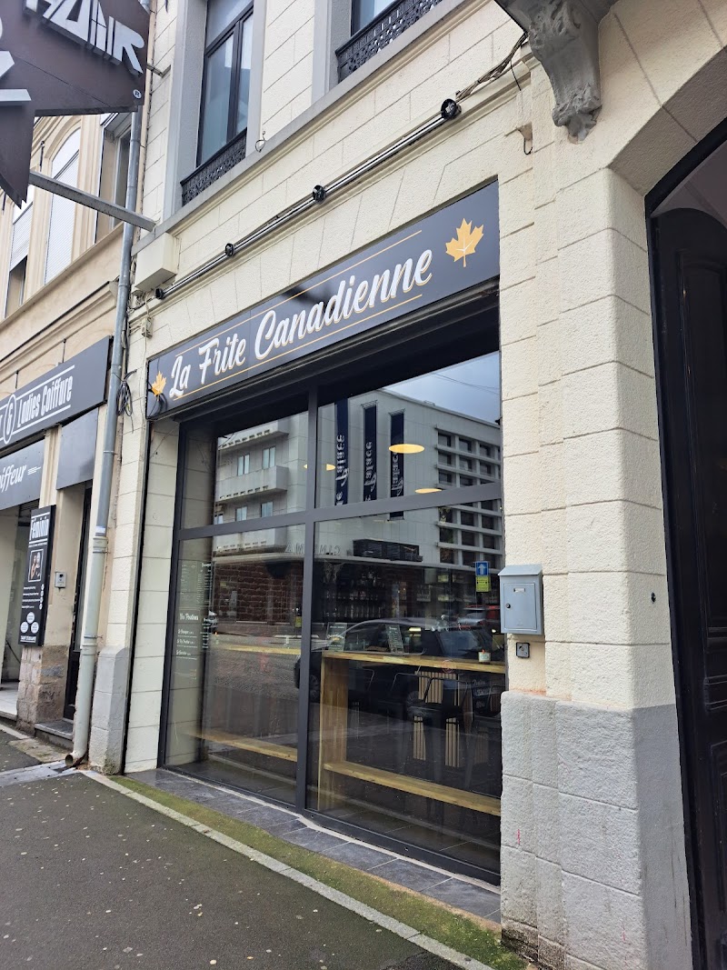 Restaurant La Frite Canadienne à Cambrai, France