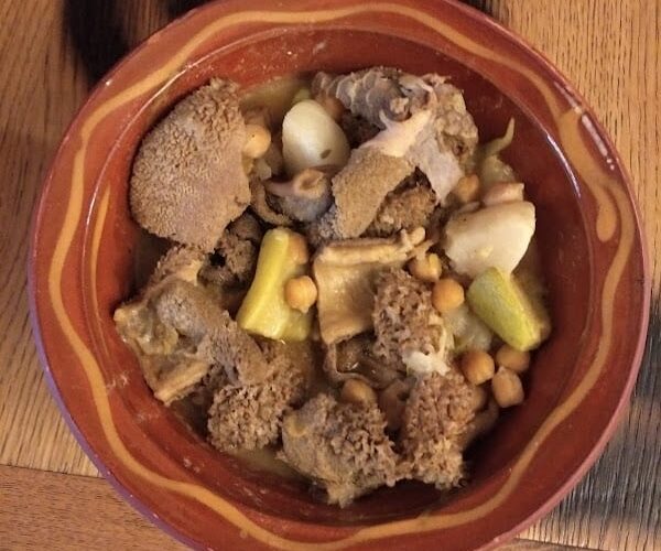 Restaurant La Grotte à Montreuil, France