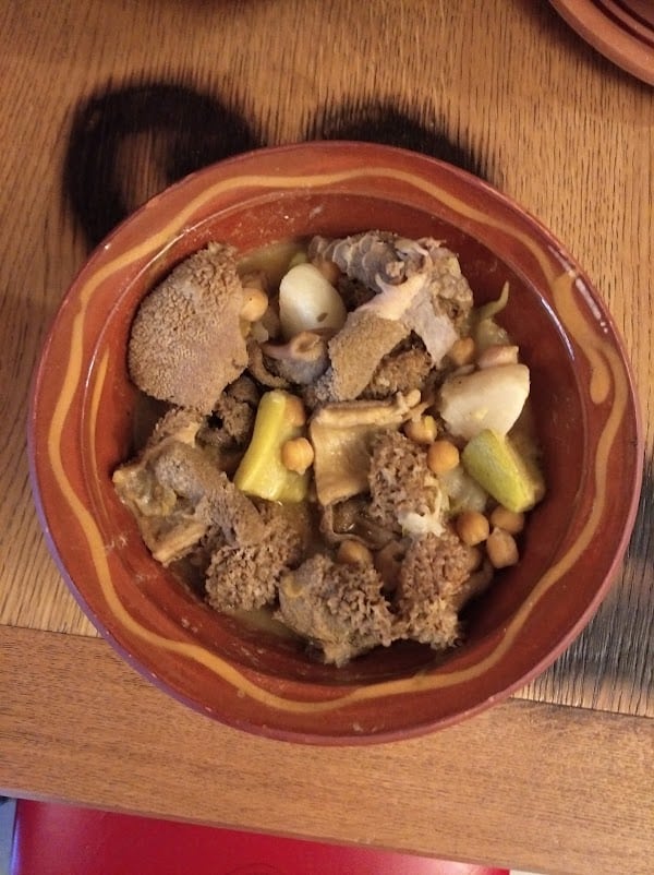 Restaurant La Grotte à Montreuil, France