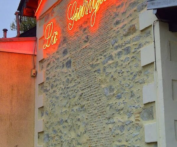 Restaurant La Guinguette de Montflours à Montflours, France
