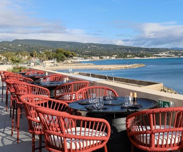 Restaurant LA HALLE DES FLOTS BLEUS – LA CIOTAT à La Ciotat, France