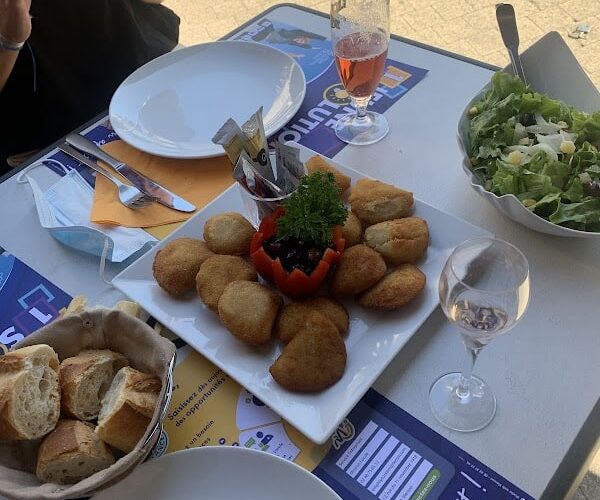 Restaurant La Lune à Vierzon, France