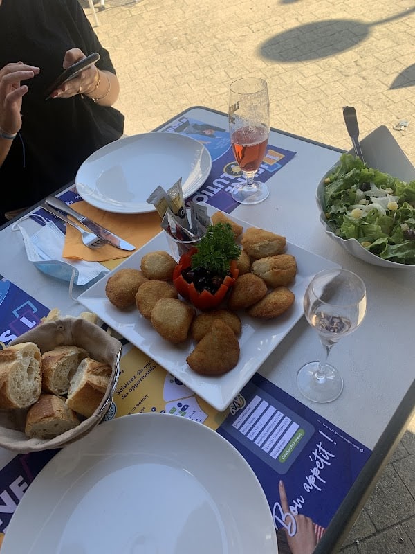 Restaurant La Lune à Vierzon, France