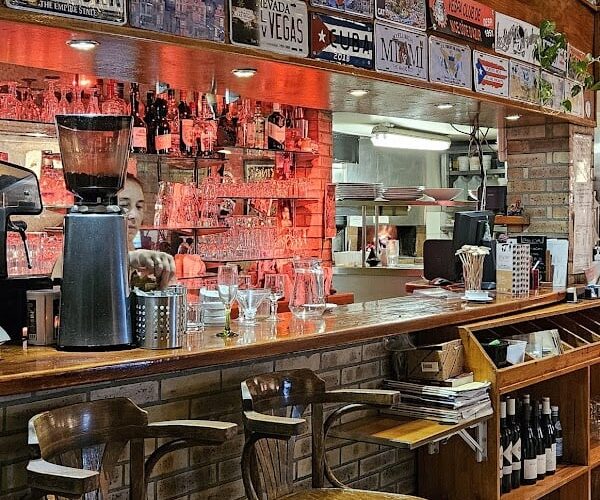 Restaurant La Mezzanine à Saint-Laurent-du-Var, France