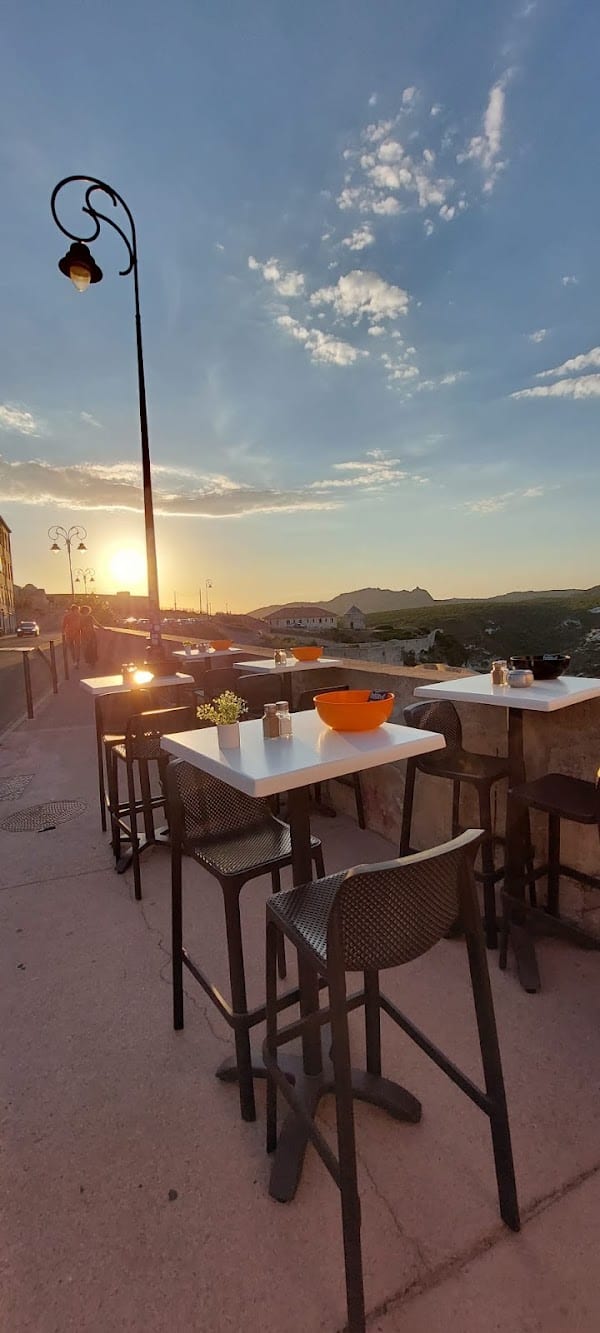 Restaurant La Minute Moule à Bonifacio, France