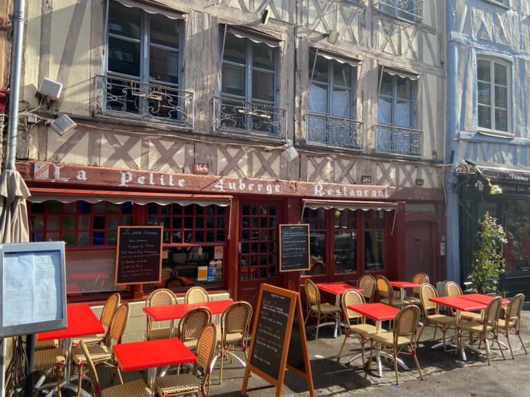 Restaurant La Petite Auberge à Rouen, France — photo 1