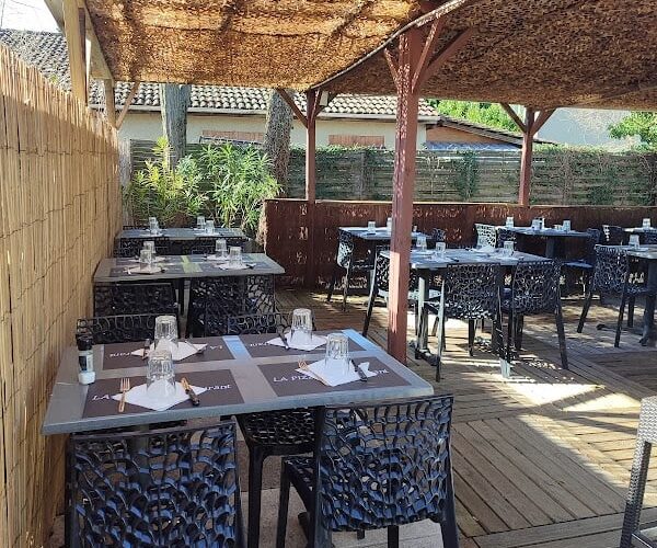 La Pizzell ‘ Restaurant à Saint-Priest, France