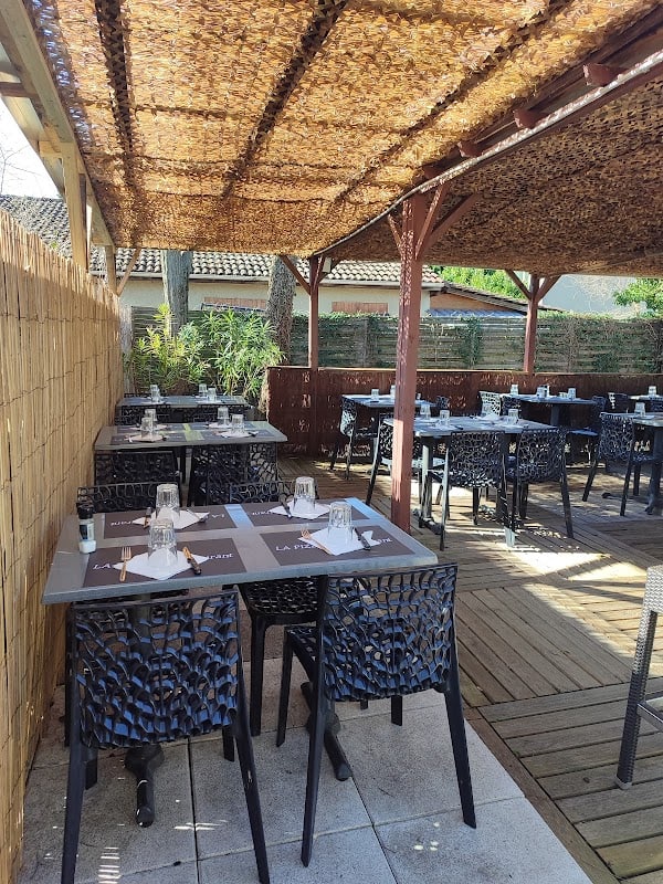 La Pizzell ‘ Restaurant à Saint-Priest, France