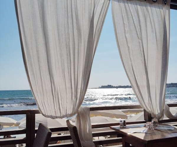 Restaurant La Plage Dorée à Sanary-sur-Mer, France