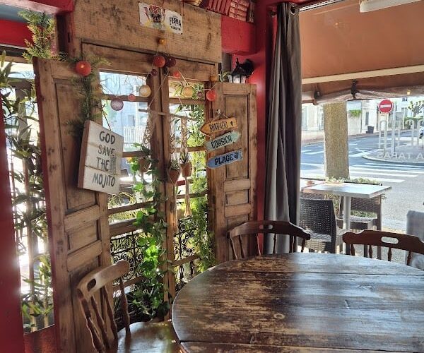 Restaurant La Plancha – Tapas Bar à Deauville, France