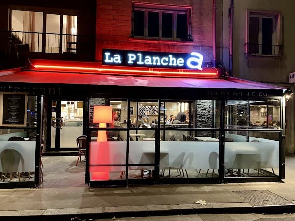 Restaurant La Planche A à Caen, France
