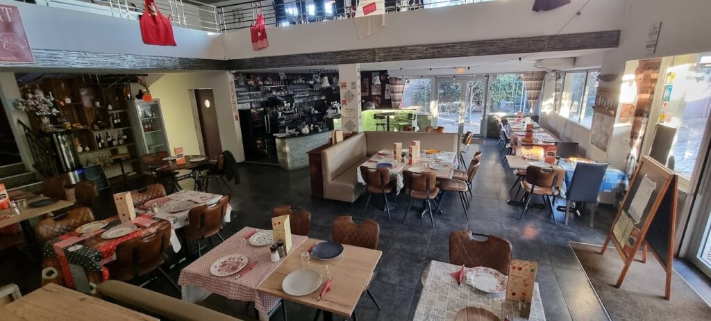 Restaurant La pouletisserie à Fréjus, France