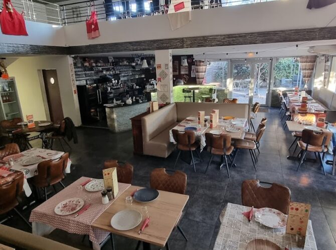 Restaurant La pouletisserie à Fréjus, France