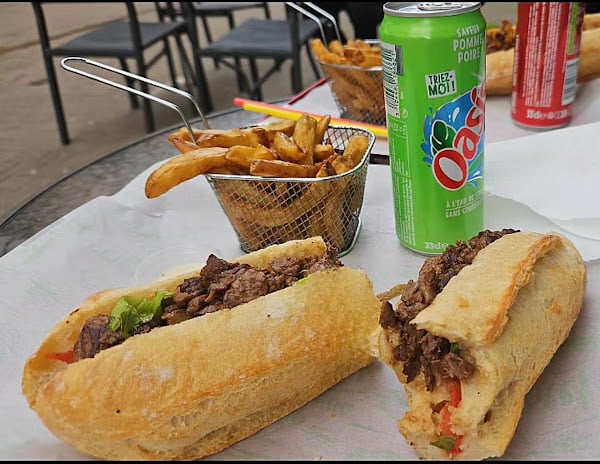 Restaurant La p’tite ardoise à Montreuil, France