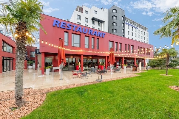 Restaurant La Rose des Vents by Kyriad Prestige à Saint-Priest, France