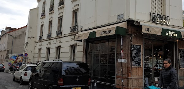 Restaurant La Station Services à Montreuil, France