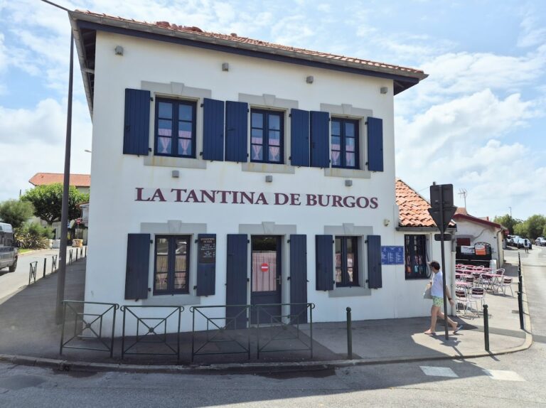 Restaurant La Tantina de Burgos à Biarritz, France