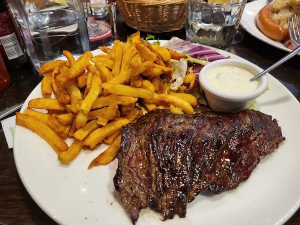 Restaurant La Taverne – Table de caractère – Limoges à Limoges, France