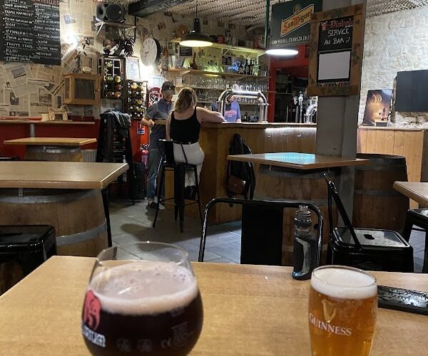 Restaurant L’AUBERGE à Niort, France