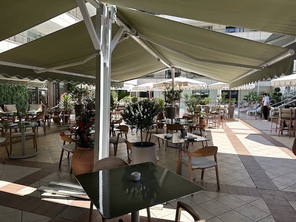 Le 3e Restaurant – Terrasse à Nice, France