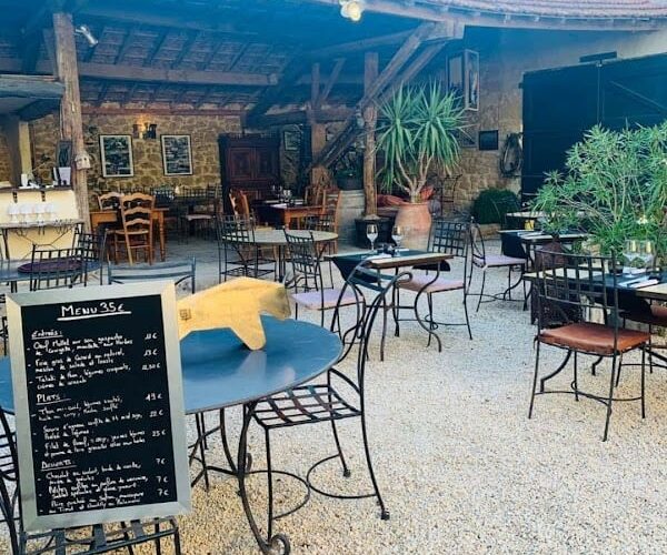Le Bel Oustau – Restaurant Fontvieille à Fontvieille, France