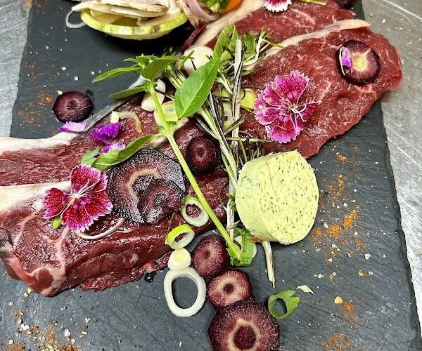 Restaurant Le Bœuf sur le Quai d’Agrippa à Fréjus, France