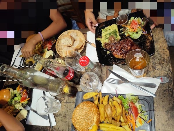 Restaurant Le Café Salé | Le Bistrot Authentique de Montreuil à Montreuil, France