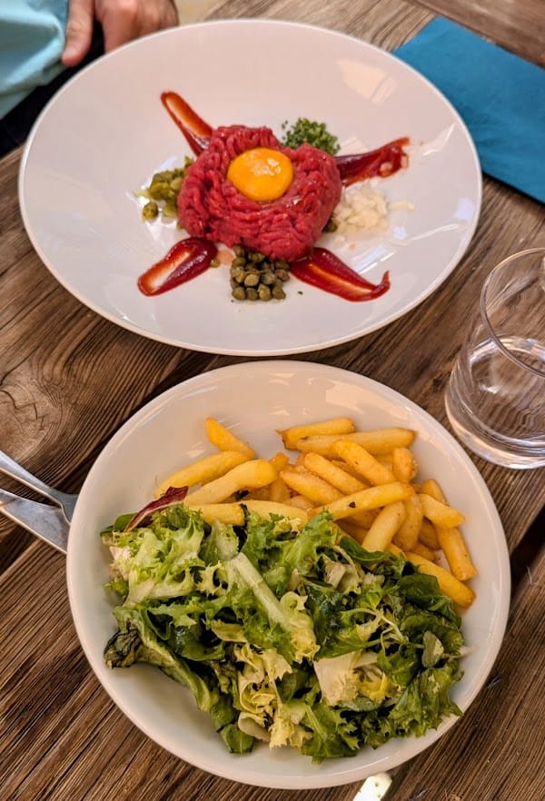 Restaurant Le Carré Bleu à Portiragnes, France