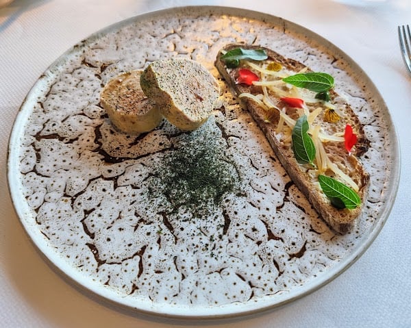 Restaurant Le Cayola à Les Sables-d'Olonne, France