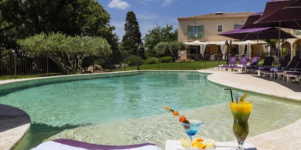 Restaurant Le Clos De Pradines – Hotel – Uzès, Gard à Saint-Quentin-la-Poterie, France