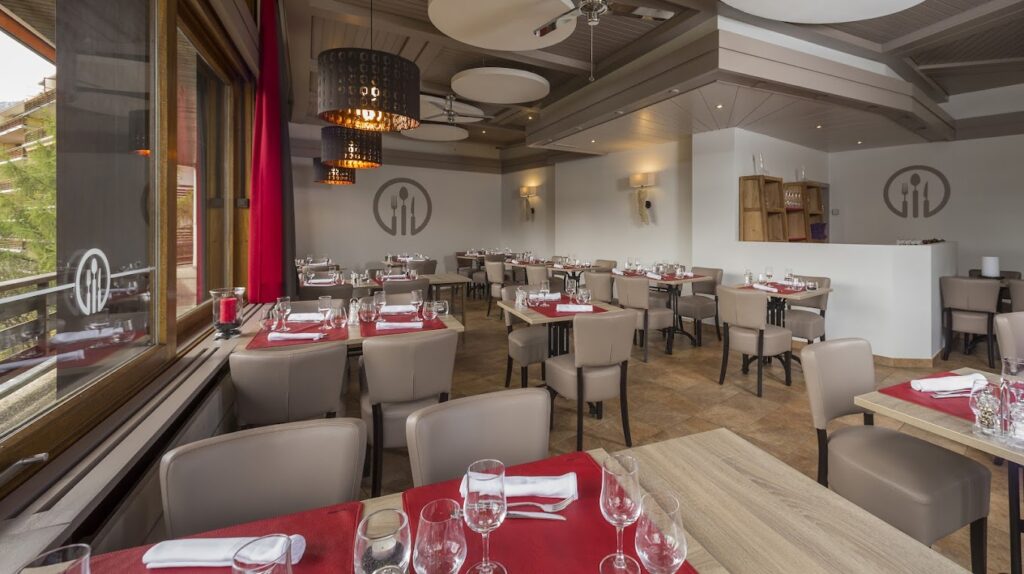 Le Continental Restaurant à Crans-Montana, Suisse