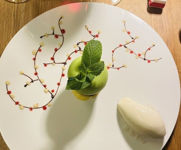 Restaurant Le Diveal à Saint-Laurent-du-Var, France