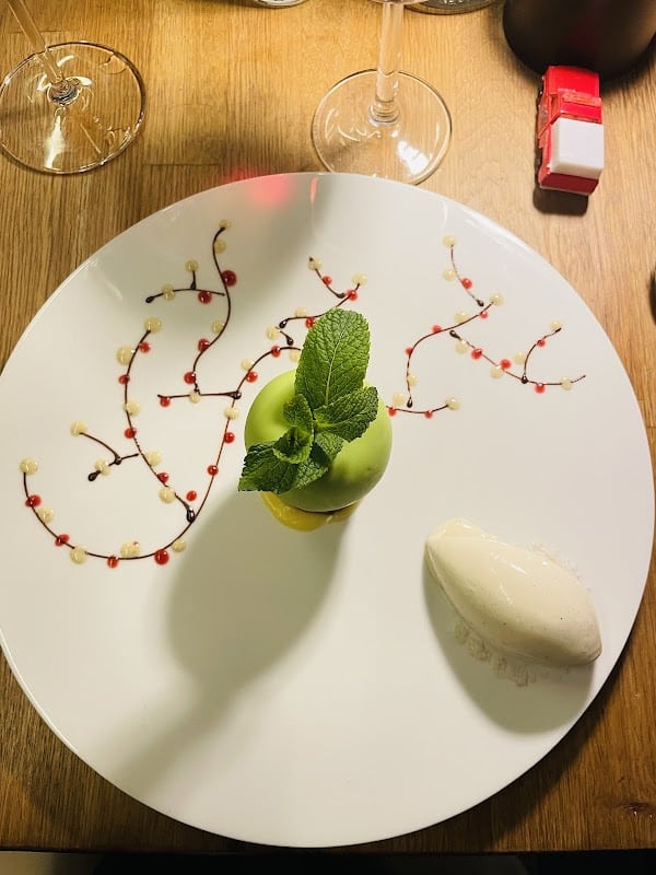 Restaurant Le Diveal à Saint-Laurent-du-Var, France