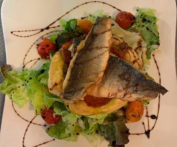 Restaurant LE DUGUESCLIN à Cognac, France