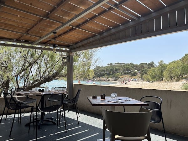 Le Fautea Bar Plage Restaurant à Zonza, France