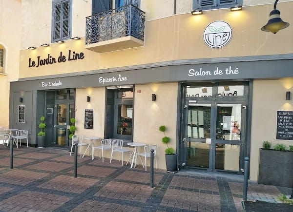 Restaurant Le Jardin de Line à Saint-Priest, France