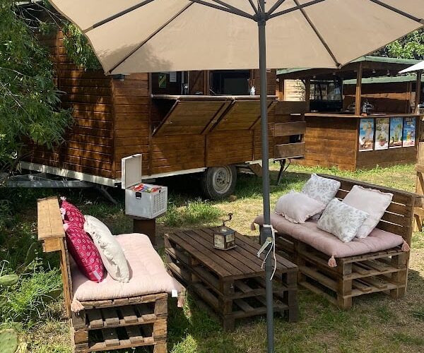 Le jardin des délices Restaurant au bord du canal du midi portiragnes à Portiragnes, France