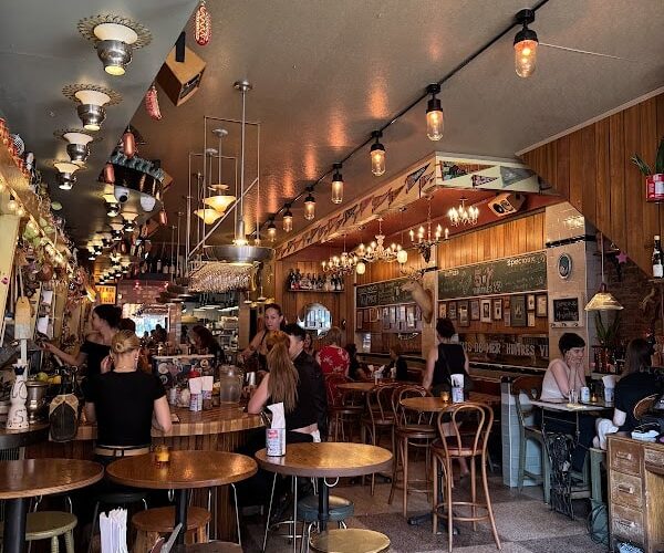 Restaurant Le Majestique Montréal à Montréal, Canada