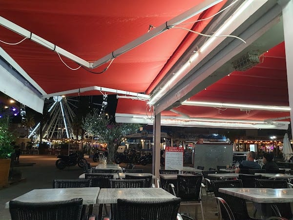 Restaurant Le Monde des Grillades à Agde, France