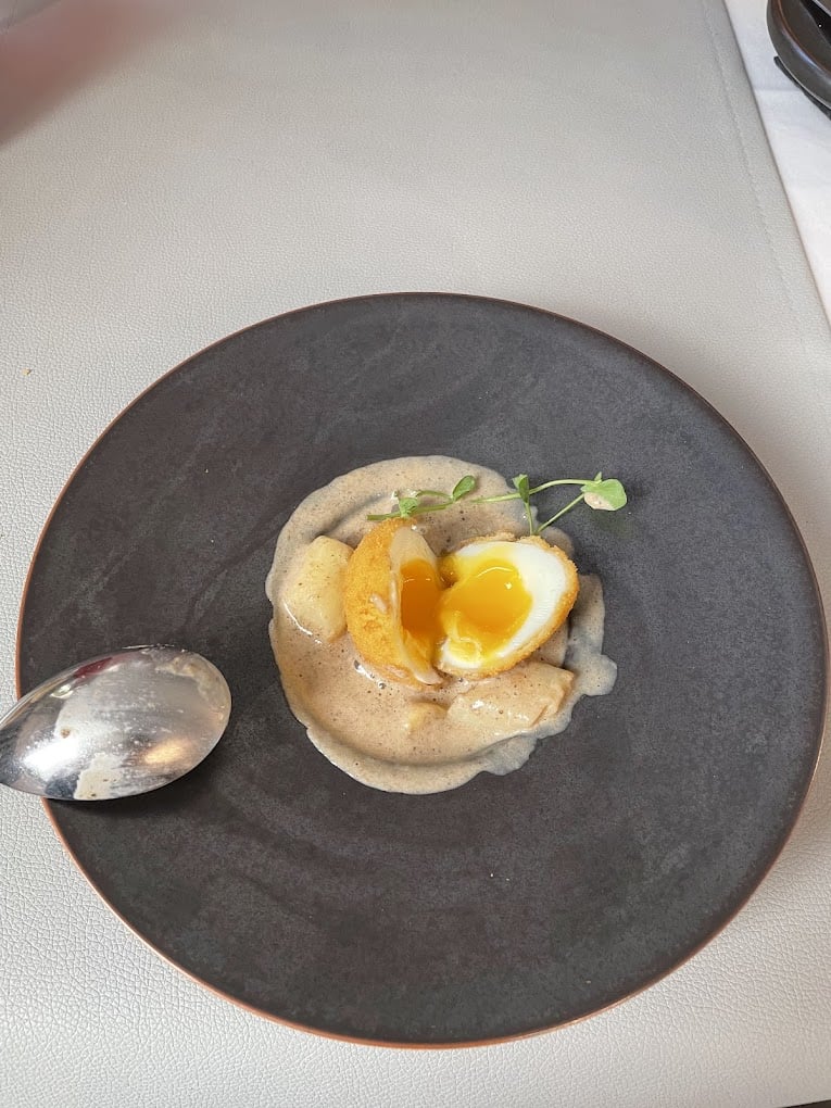 Restaurant Le Parvis à Saintes, France