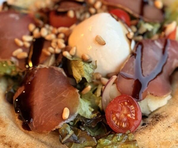 Le Patio-Pinarello Restaurant Pizzeria à Sainte-Lucie-de-Porto-Vecchio, France