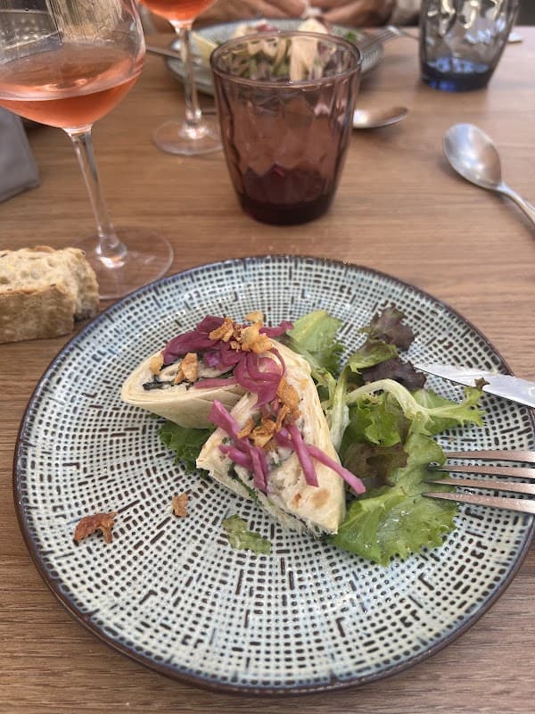 Restaurant le pèbre d’aï à Saint-Quentin-la-Poterie, France