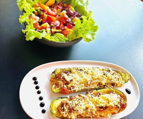 Restaurant Le Petit Scénario à Saint-Priest, France