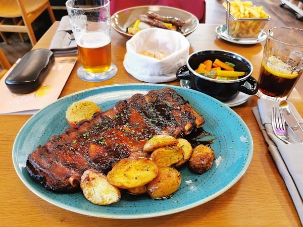 Le Quai Steffen Gare de Luxembourg | Restaurant à Luxembourg, Luxembourg
