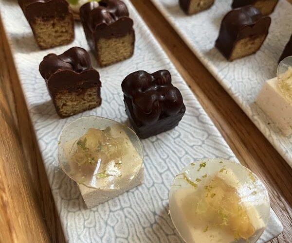 Le Restaurant 1451 à Renaison, France