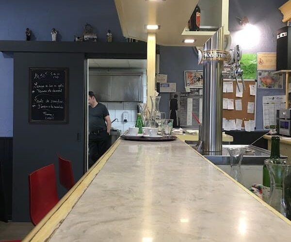 Restaurant Le Resto d’ la Poste à Le Breuil, France