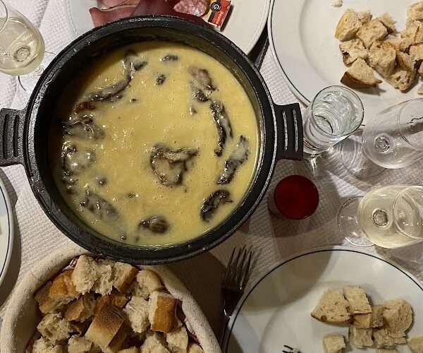 Restaurant Le Savoyard à Bourges, France