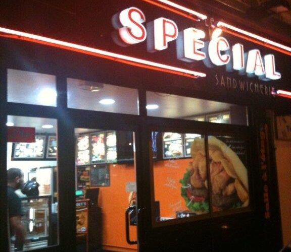 Le SPECIAL restaurant à Argenteuil, France